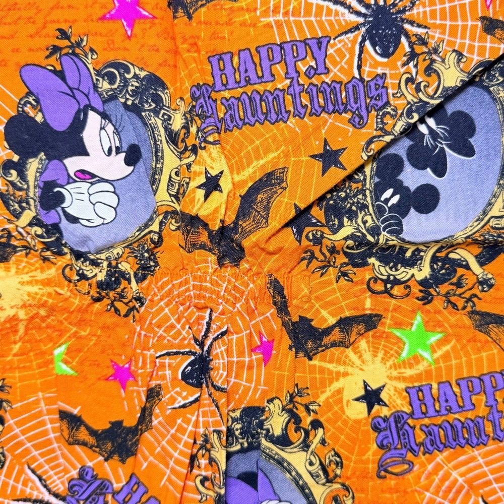 Disney Halloween Mickey Minnie Mouse Scrub Top Size XS V-Neck‎ Pockets - Picture 5 of 6